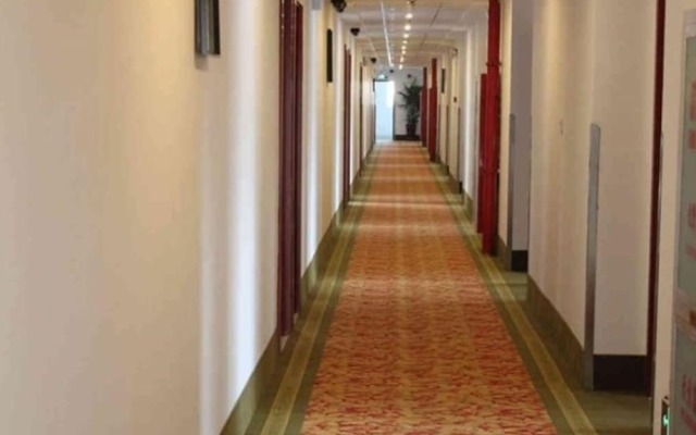 GreenTree Inn Zhenjiang Center Street No.1 Peoples Hospital Express Hotel