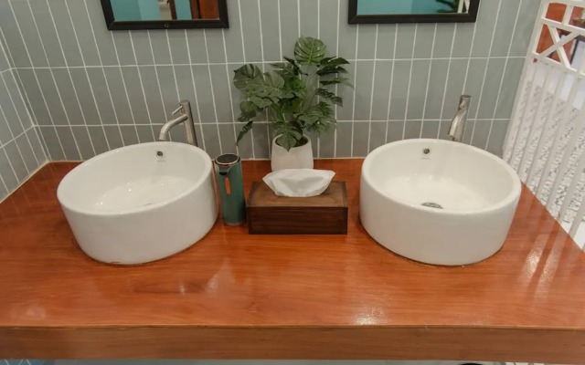 Bania Boutique House