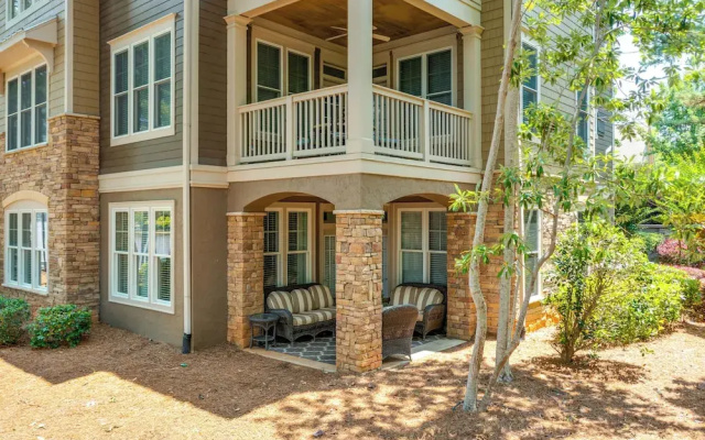 Lakefront Oconee Vacation Rental w/ Patio & Views!
