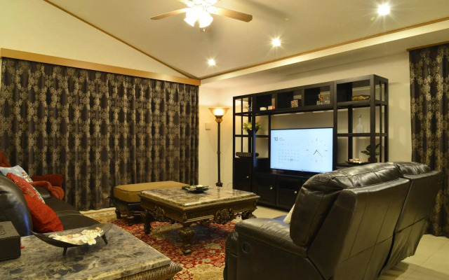 Maeda Biru House