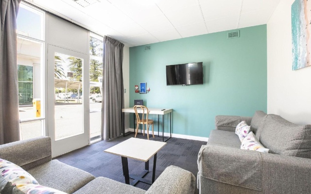 Nightcap at Watermark Glenelg – Guest Rooms – Adelaide