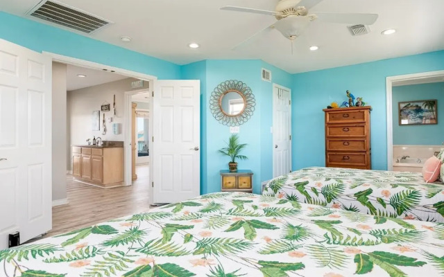 Selah 3 Bedroom Home by RedAwning