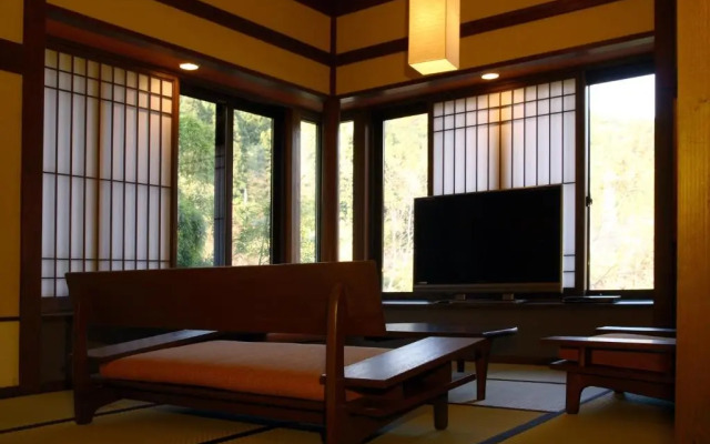 Keisetsu no Yado Shobun
