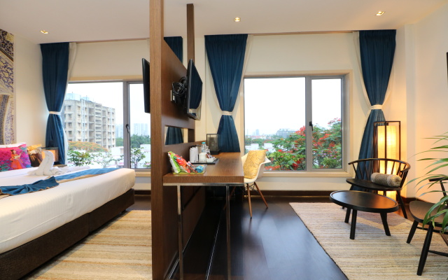 Hotel Gallery 67