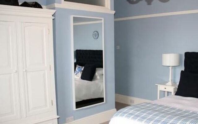 The Townhouse Hotel
