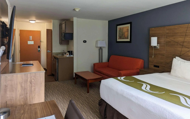 Quality Inn & Suites Northampton - Amherst