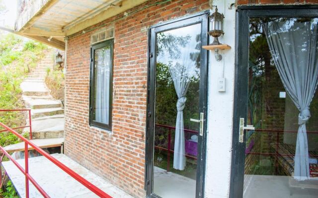 Maple Hostel