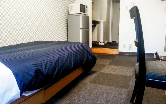 Hotel Livemax Budget Fuchu