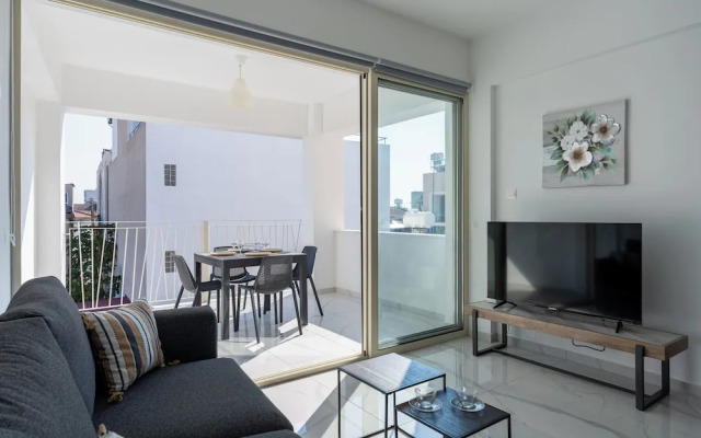 Rosemont Studio With Balcony in Larnaca