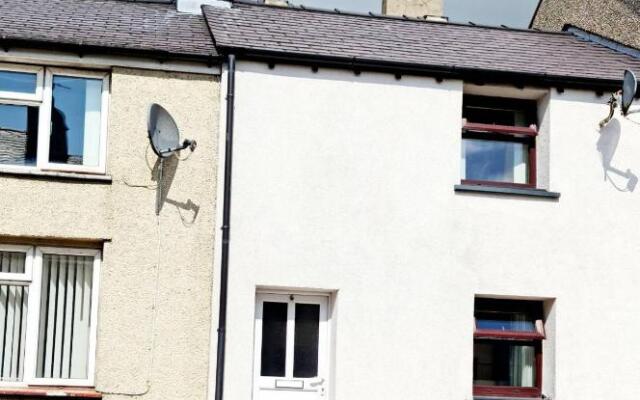 Cosy little cottage in Deiniolen near Llanberis