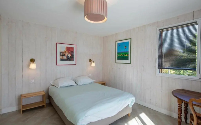 Gîte Jouy-le-Potier, 3 pièces, 4 personnes - FR-1-590-103