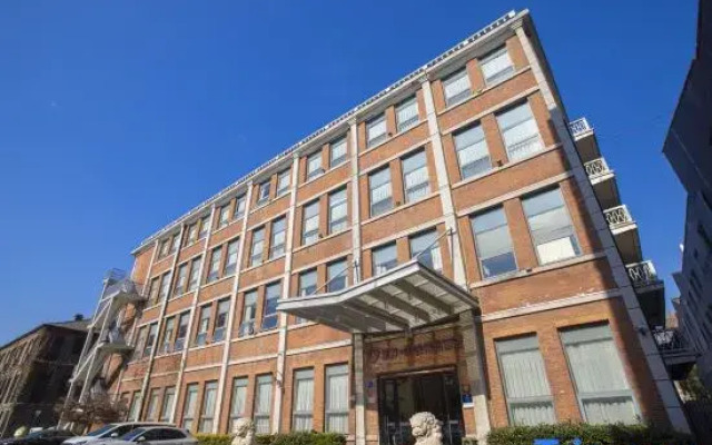 Yazz Hotel