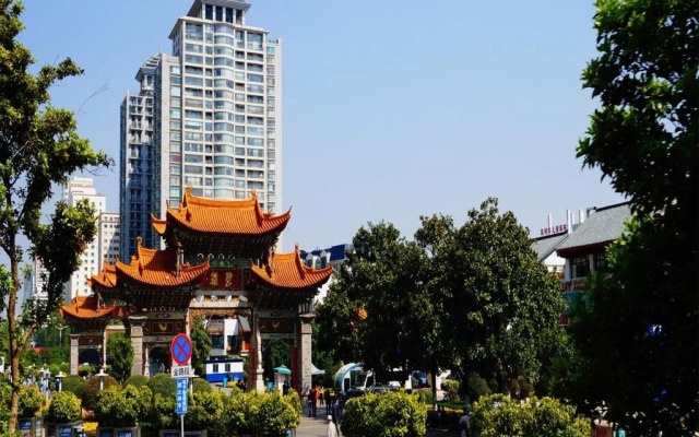 26 Life Hostel Kunming Dianchi Branch