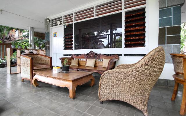 RedDoorz near Rumah Sakit Wirosaban