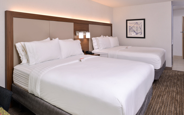 Holiday Inn Express & Suites Lacey – Olympia by IHG
