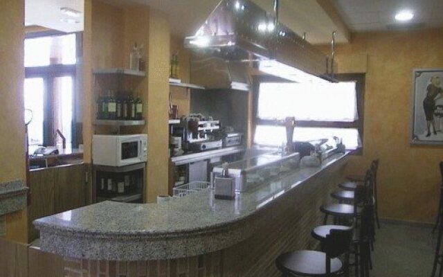 Hostal Toledano-Victoria