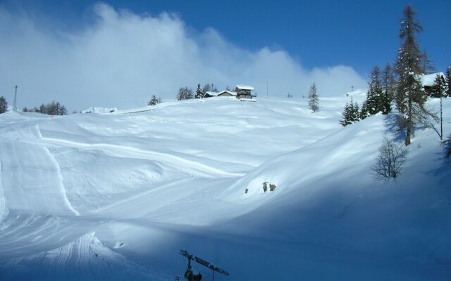 Charming Chalet With Panoramic View