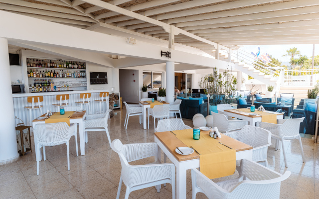 Vrachia Beach Hotel & Suites - Adults only