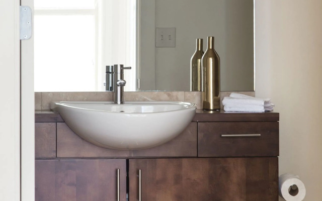 Intimate 1BR in C.B.D. by Sonder