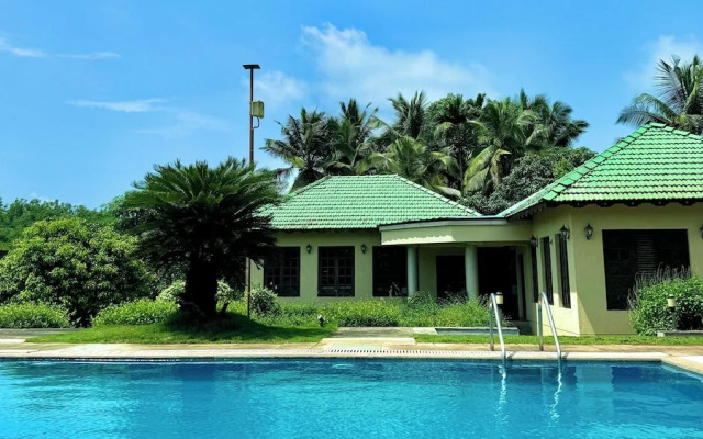 Hotel Sadhana Executive