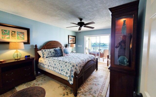 Alan's Hickory Bay West Condo