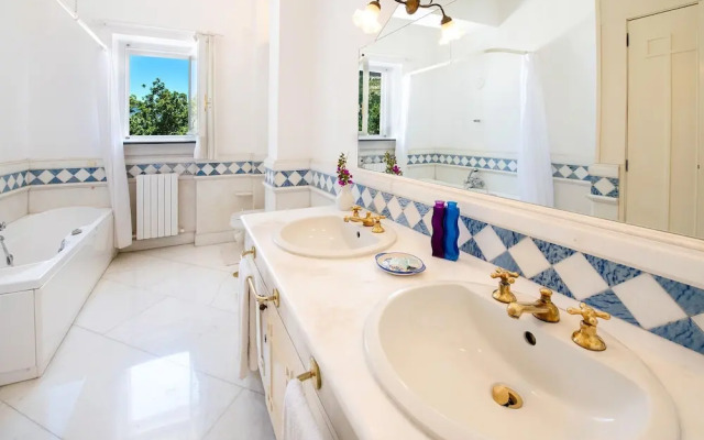 Villa Lamaro