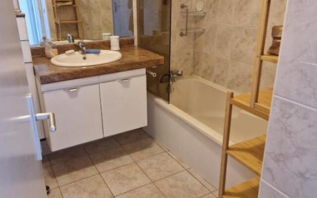 Nice 70m With Terrace In Front Of The Sea!