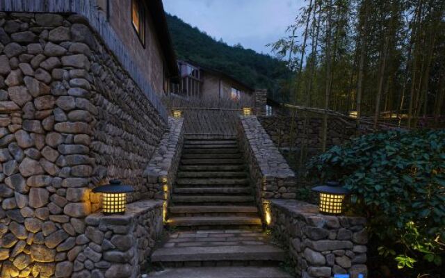 Qizhu Qinglongwu Boutique Hostel