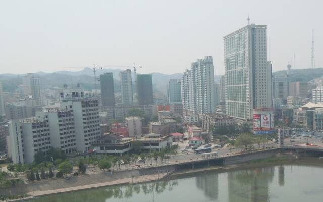 PAI Hotel Chengde Pingquan Central Square