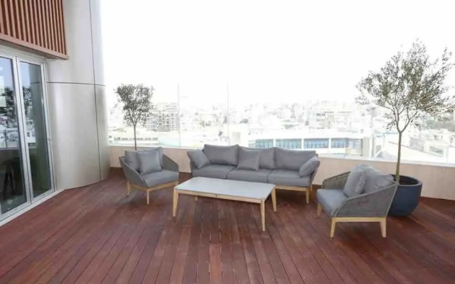 A Spectacular Suite Apartment on a new High Rise