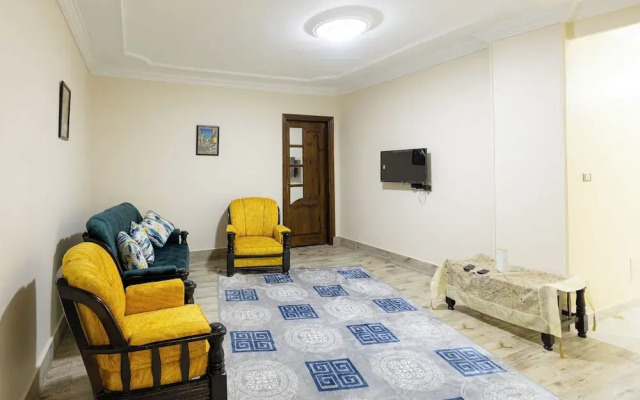 Queen of Pyramids Hotel