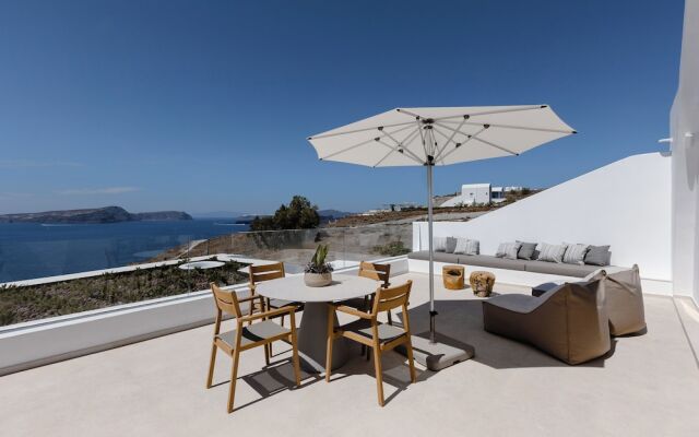 Omna Caldera Suites