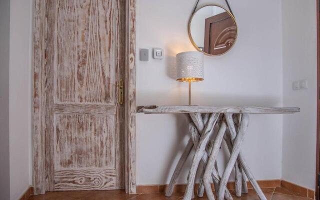 HolidayVilla Volcan - BBQ , Pool , Garden, rural by Holidays Home