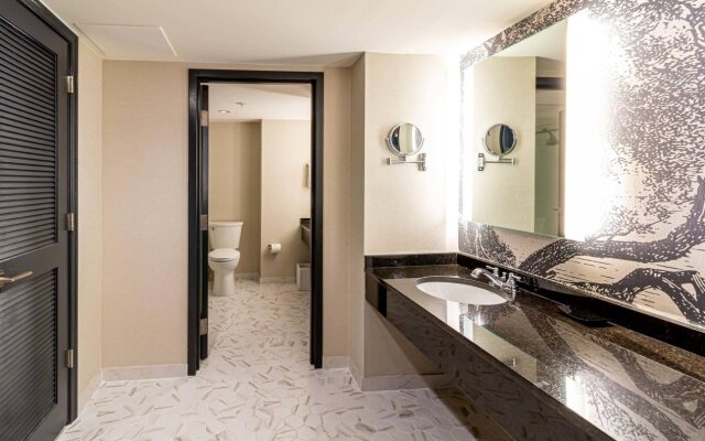 Williamsburg Lodge, Autograph Collection