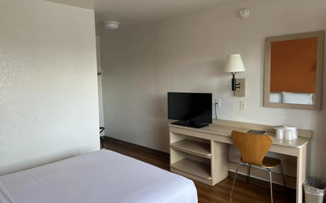 Motel 6 Stanton, CA - Anaheim West