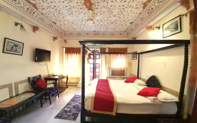 Hotel Sajjan Niwas