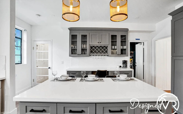 7 BR Villa with Heated Pool & Gameroom