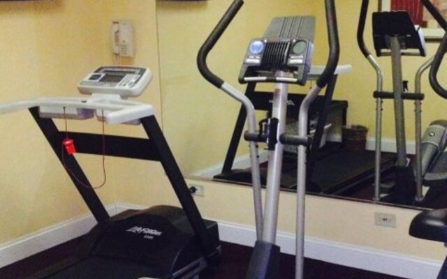 Rodeway Inn & Suites