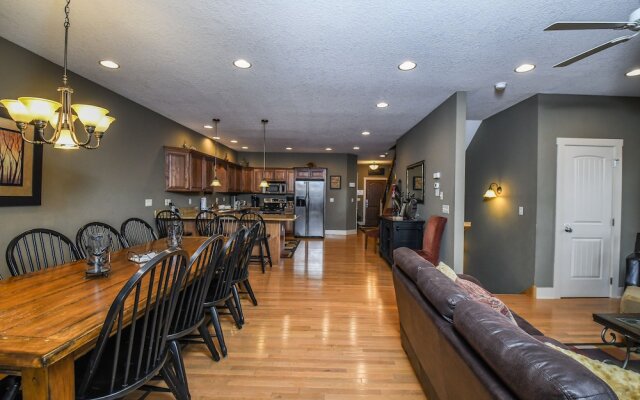 Breathe Easy 5 Bedroom Townhome