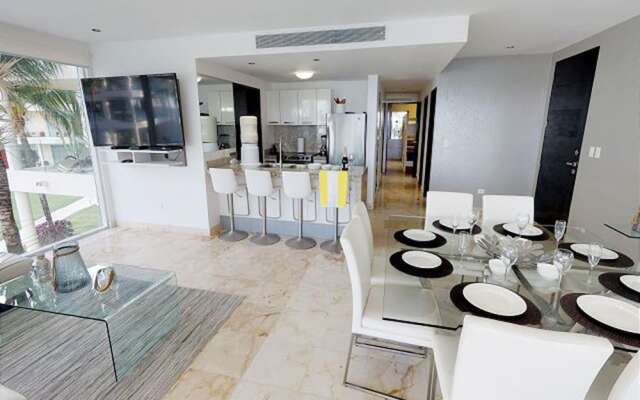 Elements 117 by Tripintravel