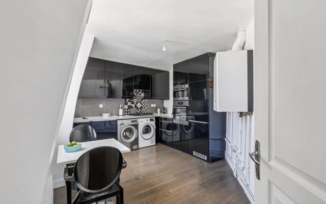 Cozy 2BR Near Parc Monceau & Opera