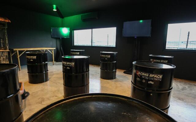 Bric Box Hotel Buriram