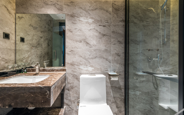 Yintan Zeyinju Hotel