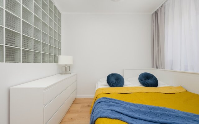 Unique Apartment With Balcony by Renters