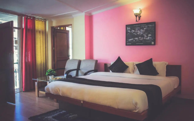 M Hotel & Restaurant