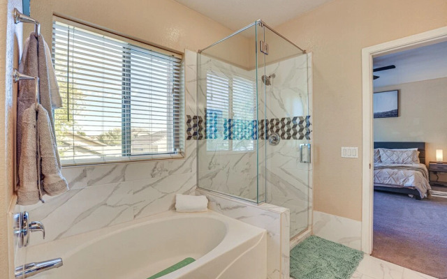 Family-friendly Phoenix Home: 5 Mi to Westgate!