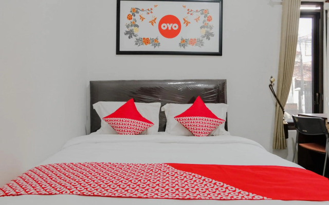 Super OYO 1038 Embun Pagi Syariah Residence