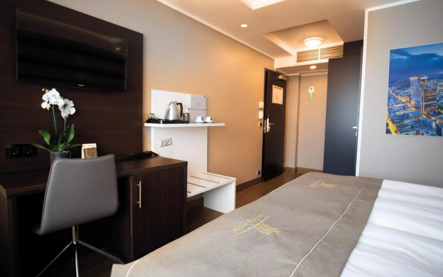 Skyline Hotel
