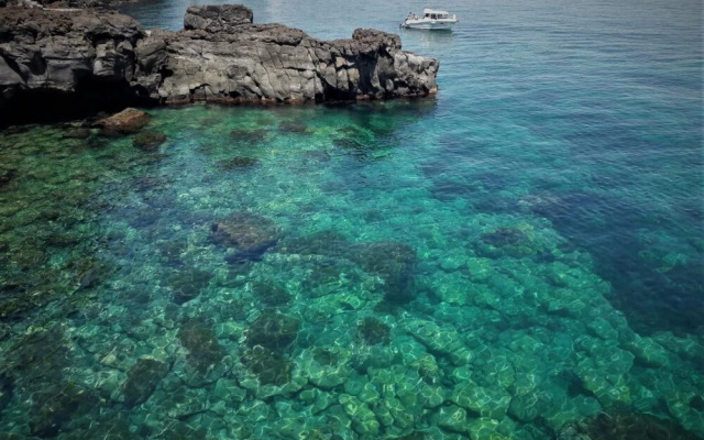 Design Apartment With Terrace by Wonderful Italy