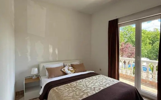 Rakovica Resort Luxury Apartments